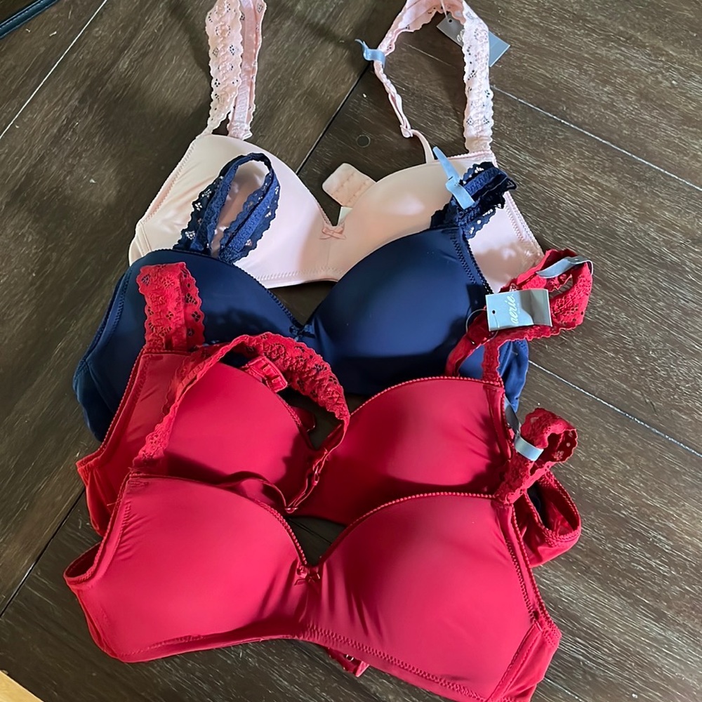 LOT of 4 NWT Aerie Happy (discontinued) wireless padded bras: as is